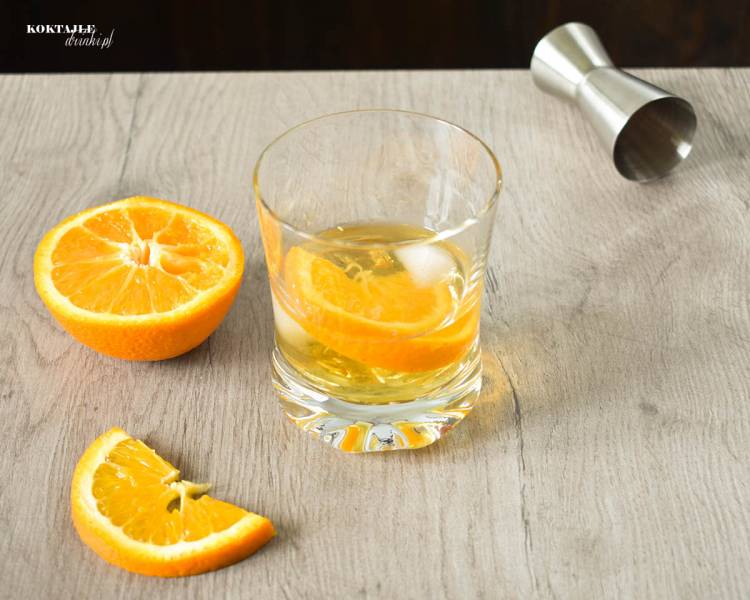 Old Fashioned - jeden z klasyków: przepisy na drinki z whisky