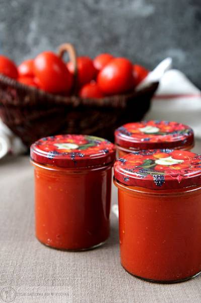 Pikantny koncentrat pomidorowy