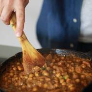Czwartek: Wegetariańskie curry z cieciorki i batata
