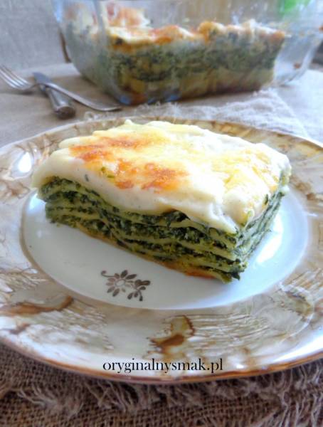 Lazania ze szpinakiem, ricottą i gorgonzolą (lasagne agli spinaci, ricotta e gorgonzola)