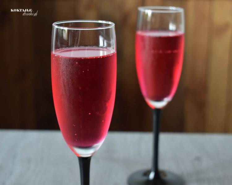 Champagne in Red - szampan Prosecco z grenadyną