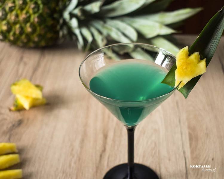 Zielony Ananas - przepis na drink z malibu w zielonej odsłonie
