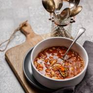 Zupa fasolowa – lekka, wegetariańska i po włosku