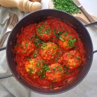 Drobiowe pulpety z papryką w sosie pomidorowym (Polpette di pollo e peperoni con sugo di pomodoro)