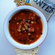 Algieria - Pomidorowa zupa z ciecierzycą i zieloną pszenicą (Chorba frik)