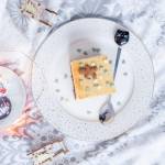 Świąteczny sernik na daktylowym spodzie – Blogmas 2019 #15