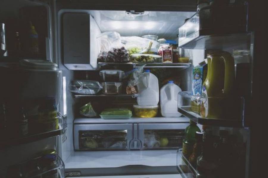 Jak długo można trzymać zamrożone produkty w lodówce?