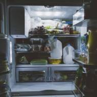 Jak długo można trzymać zamrożone produkty w lodówce?