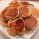 Pancakes na słono z żółtym serem