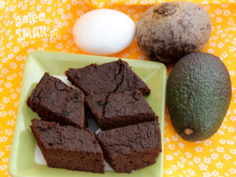 Brownie z buraków i awokado (ciasto czekoladowe paleo)