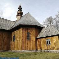 Drewniany kościół św. Wojciecha z XVIII wieku - Park Gminny w Dobroniu