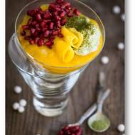 Deser z perełkami tapioki  mango – matcha – jogurt –  granat