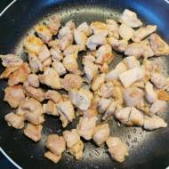 Kurczak w sosie śmietanowo-ziołowym