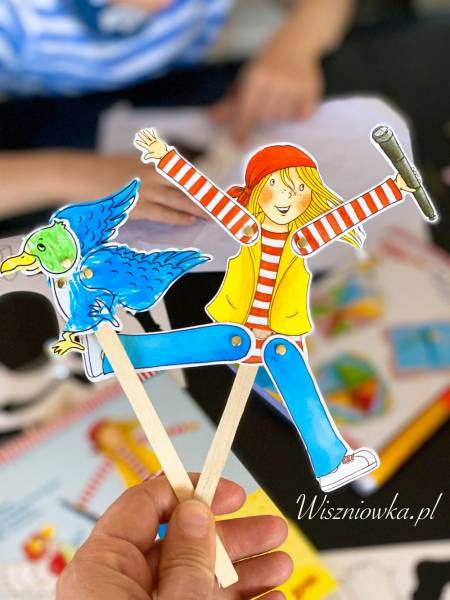 5 kreatywnych zabaw manualnych, które na długo angażują dzieci