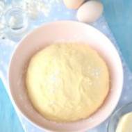 Ciasto na pierogi z dodatkiem masła – Jak zrobić ciasto na pierogi z dodatkiem masła.
