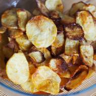 Domowe pieczone chipsy ziemniaczane