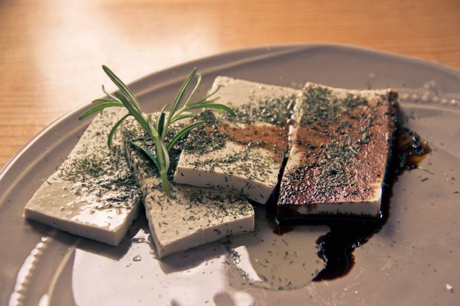 Tofu. Na czym polega jego niesamowity fenomen?
