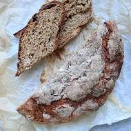 Chleb ze śliwkami pszenno-żytni