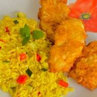 Chrupiące kotleciki curry i risotto z warzywami