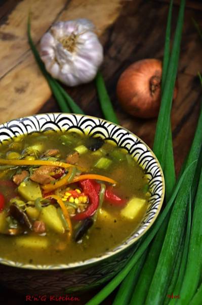 Tajska zupa z polędwiczki wieprzowej