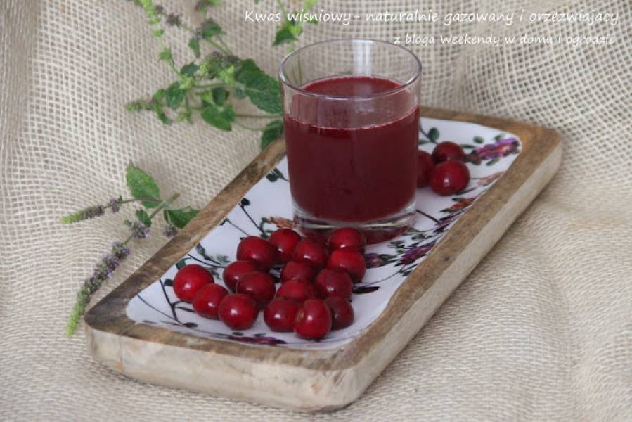 Kwas wiśniowy - napój naturalnie gazowany i orzeźwiający
