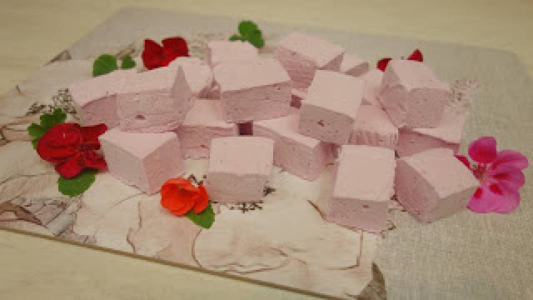 Domowe pianki  marshmallow - delikatne puszyste i słodziutkie 😋😋😋