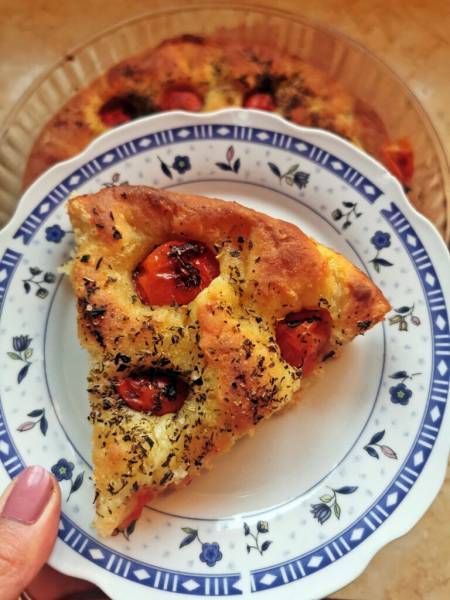 Tradycyjna foccacia barese