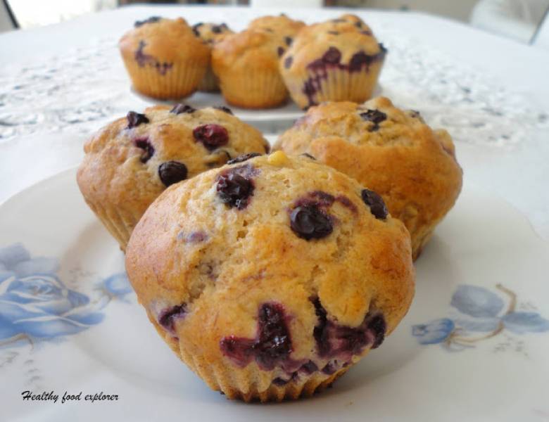 Lekkie muffinki bananowe z borówkami