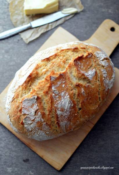 Chleb z garnka/naczynia żaroodpornego