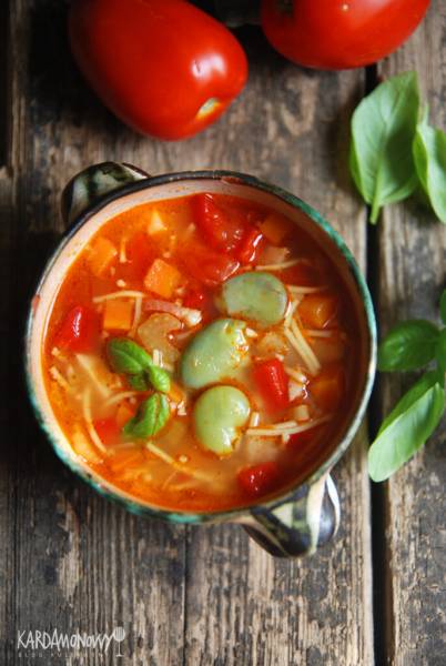 Minestrone z bobem