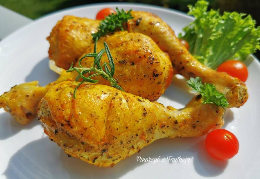 Podudzia kurczaka marynowane w maślance i ziołach