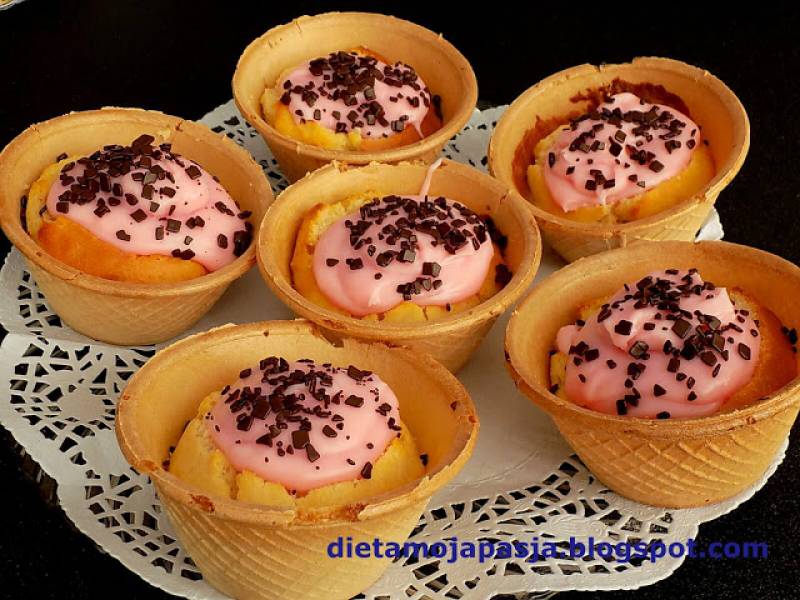 Przepis Na Babeczkę W Kubeczku Przepis na Babeczki w kubeczkach z budyniem - Dieta moja pasja