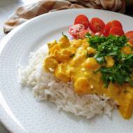 Curry z dynią i łososiem