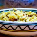 Szpecle z serem i cebulką (Käsespätzle)