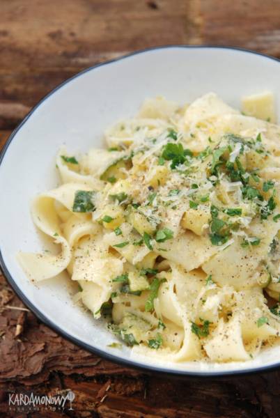 Pappardelle z cukinią i gorgonzolą