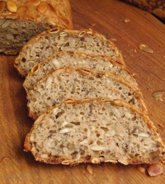 Chleb ze sfermentowanych płatków zbóż i ziaren