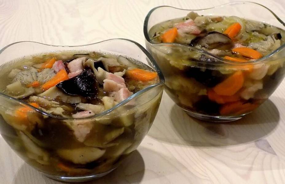 Rosołek z gąsek – pyszna jesienna zupa