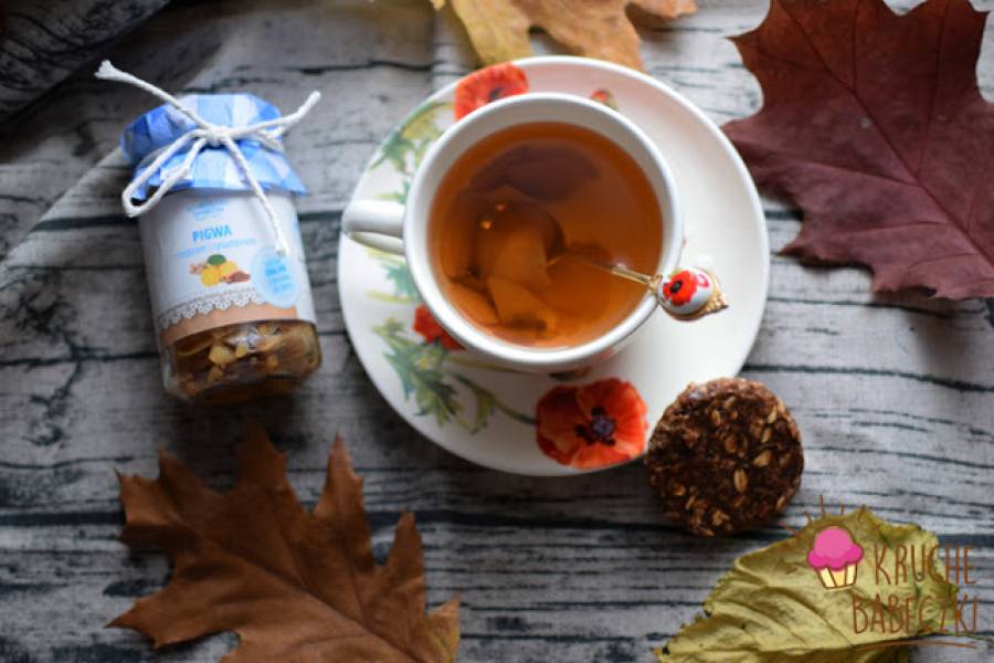 Rozgrzewająca herbata z pigwą, imbirem i cynamonem, oraz recenzja produktów Schronisko Smaków