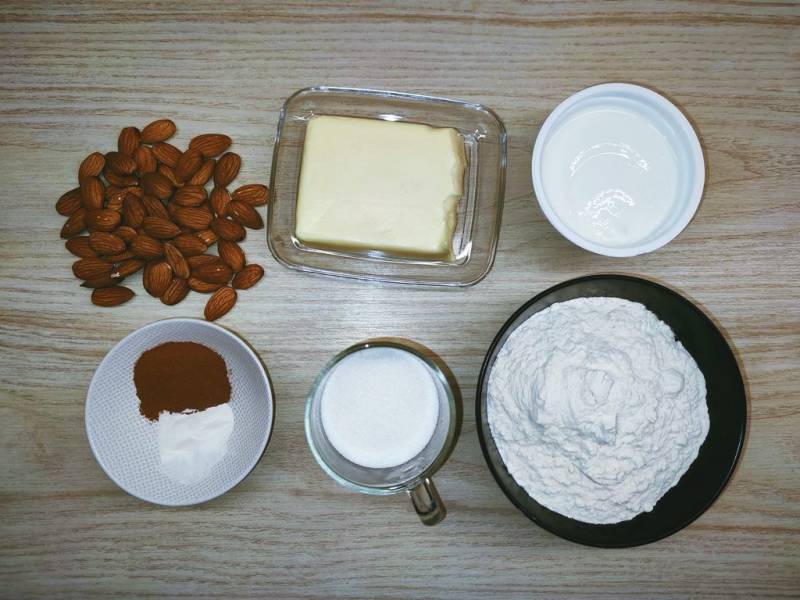 Ciasteczka migdałowo-cynamonowe
