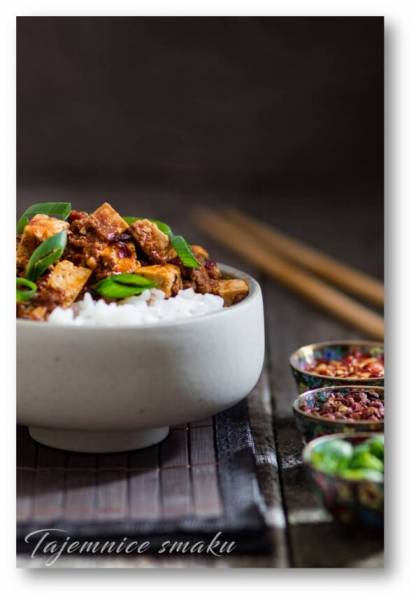 Syczuańskie mapo tofu –  pikantne danie z tofu i wołowiny