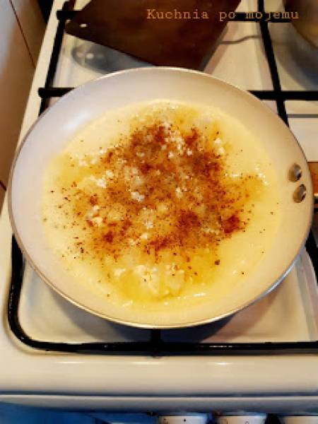 Na piątek: Domowy ser topiony z kminkiem i ziołami. Dieta białkowa.