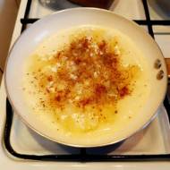 Na piątek: Domowy ser topiony z kminkiem i ziołami. Dieta białkowa.