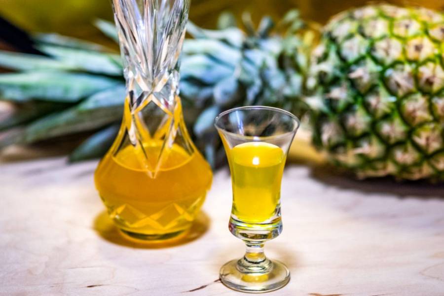 Nalewka ananasowa z imbirem i przyprawami – “Morsówka”