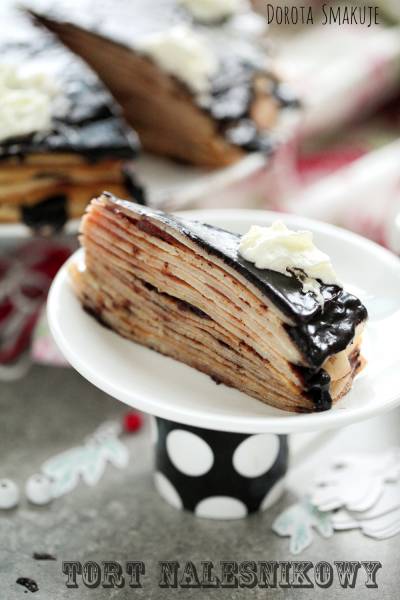 Tort naleśnikowy truskawkowo – czekoladowy