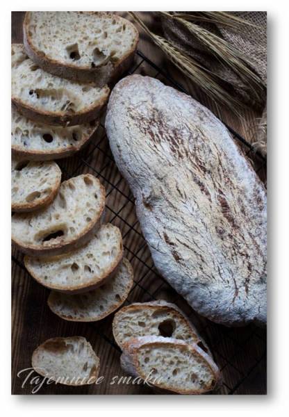 Ciabatta rustykalna,  domowe włoskie pszenne pieczywo