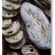 Ciabatta rustykalna,  domowe włoskie pszenne pieczywo