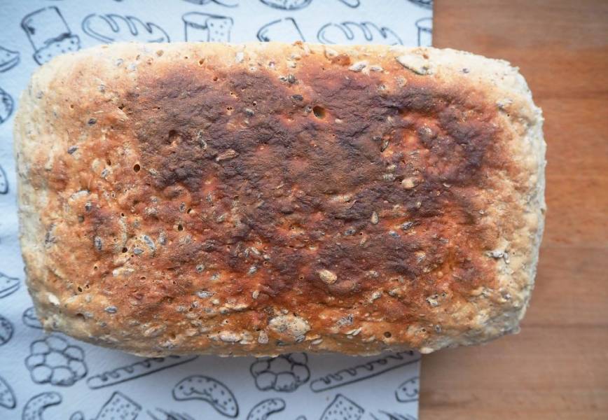 Chleb nr 2: wieloziarnisty chleb pszenny na drożdżach