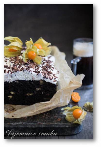 Ciasto z Guinnessem – czekoladowe ciasto z ciemnym piwem