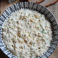 Pasta jajeczna z tuńczykiem i czosnkiem niedźwiedzim