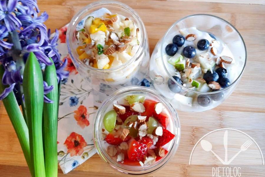 Jogurt z owocami – zdrowe parfait dla diabetyka
